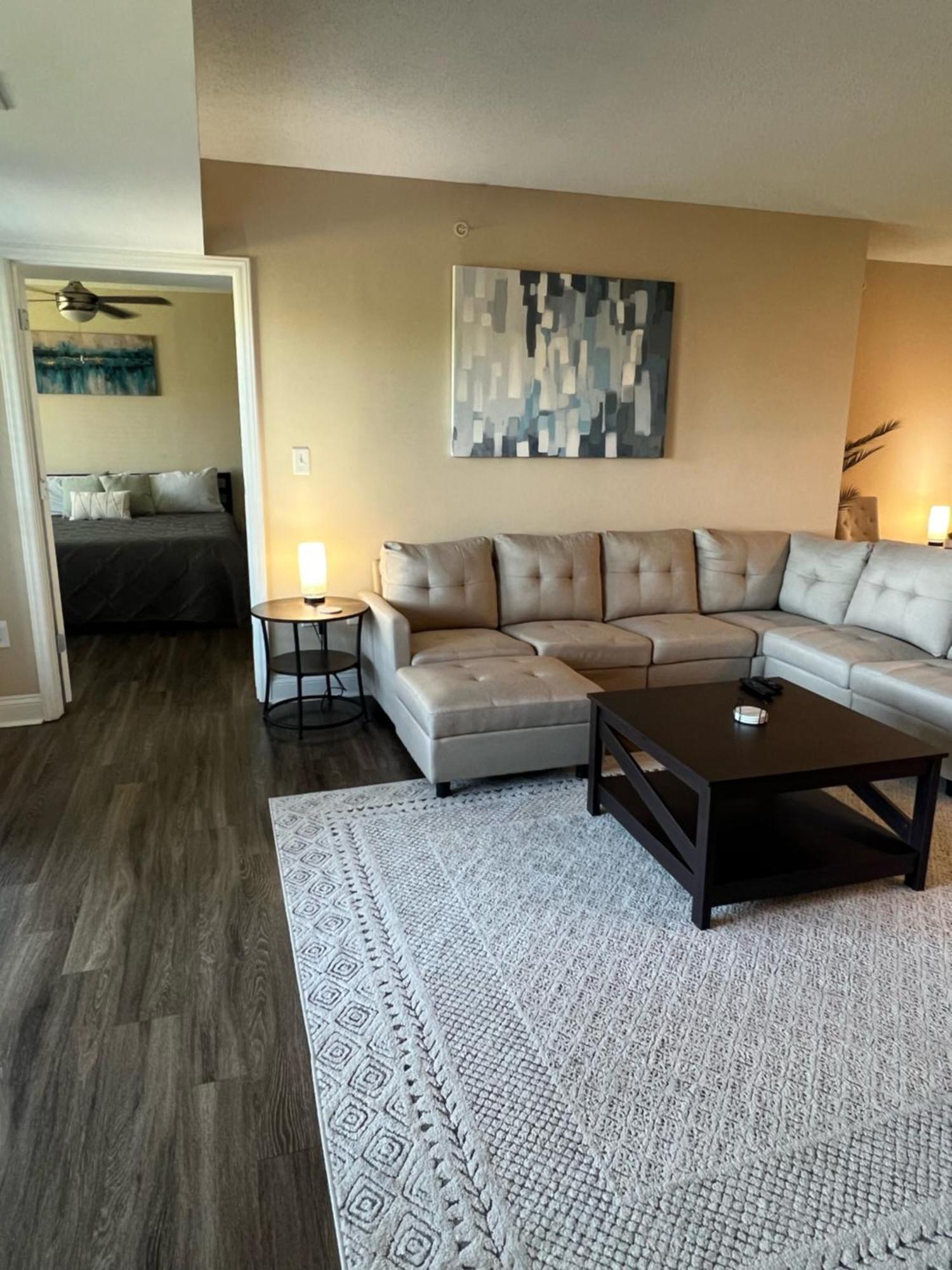 Spacious 2 Bed, 2 Bath Uptown Gem In The Heart Of The City-Parking-Wi-Fi-Balcony Cgv Charlotte Extérieur photo